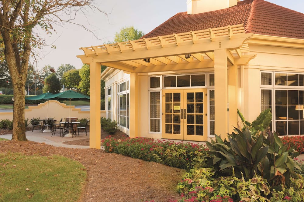 ラ キンタ イン & スイーツ バイ ウィンダム アトランタ ボールパーク / ガレリア 写真