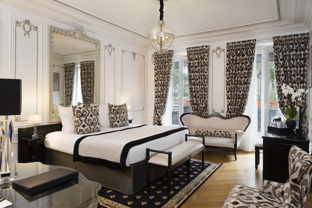 ラトゥール モーブルグ ホテル 写真