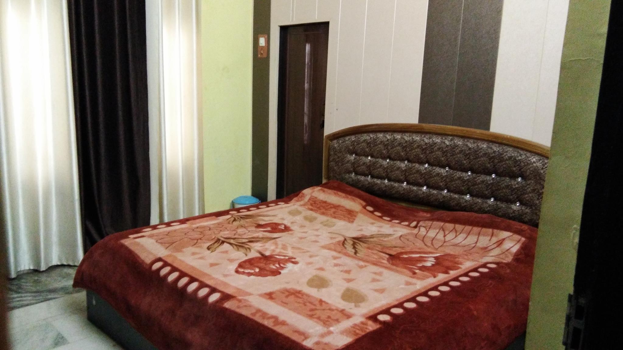 ホテル アショク 写真