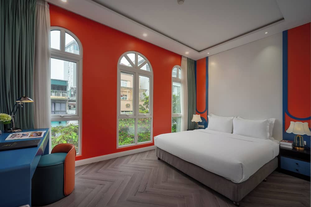 ミネルバ チャーチ ホテル 写真