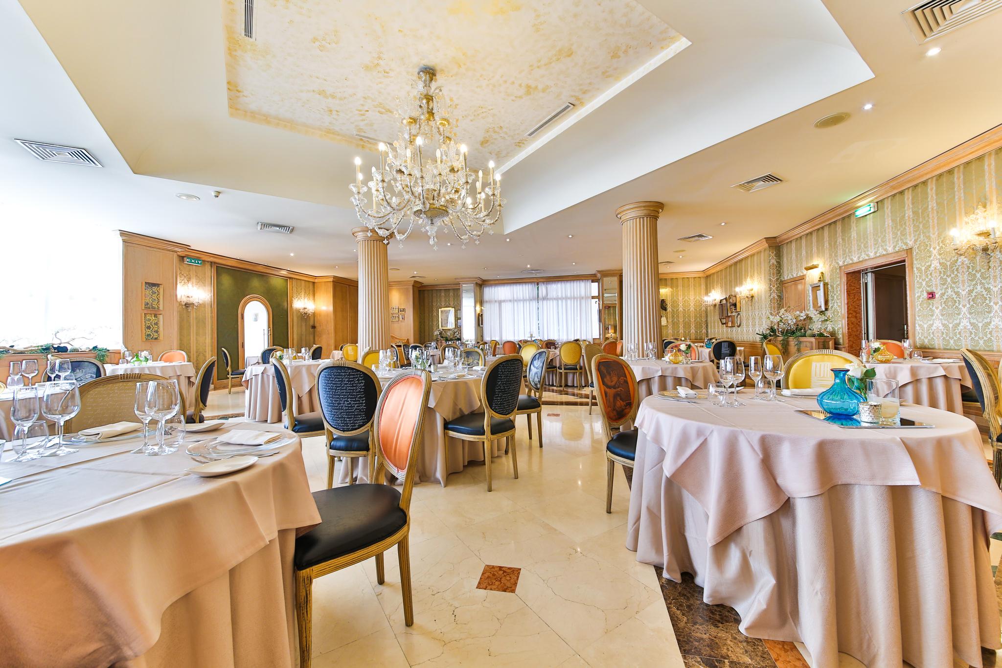 ホテル レオン ドーロ 写真