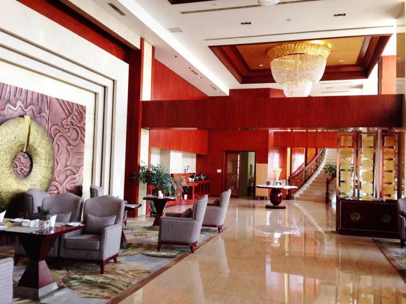 ハワード ジョンソン トロピカル ガーデン プラザ 昆明 写真