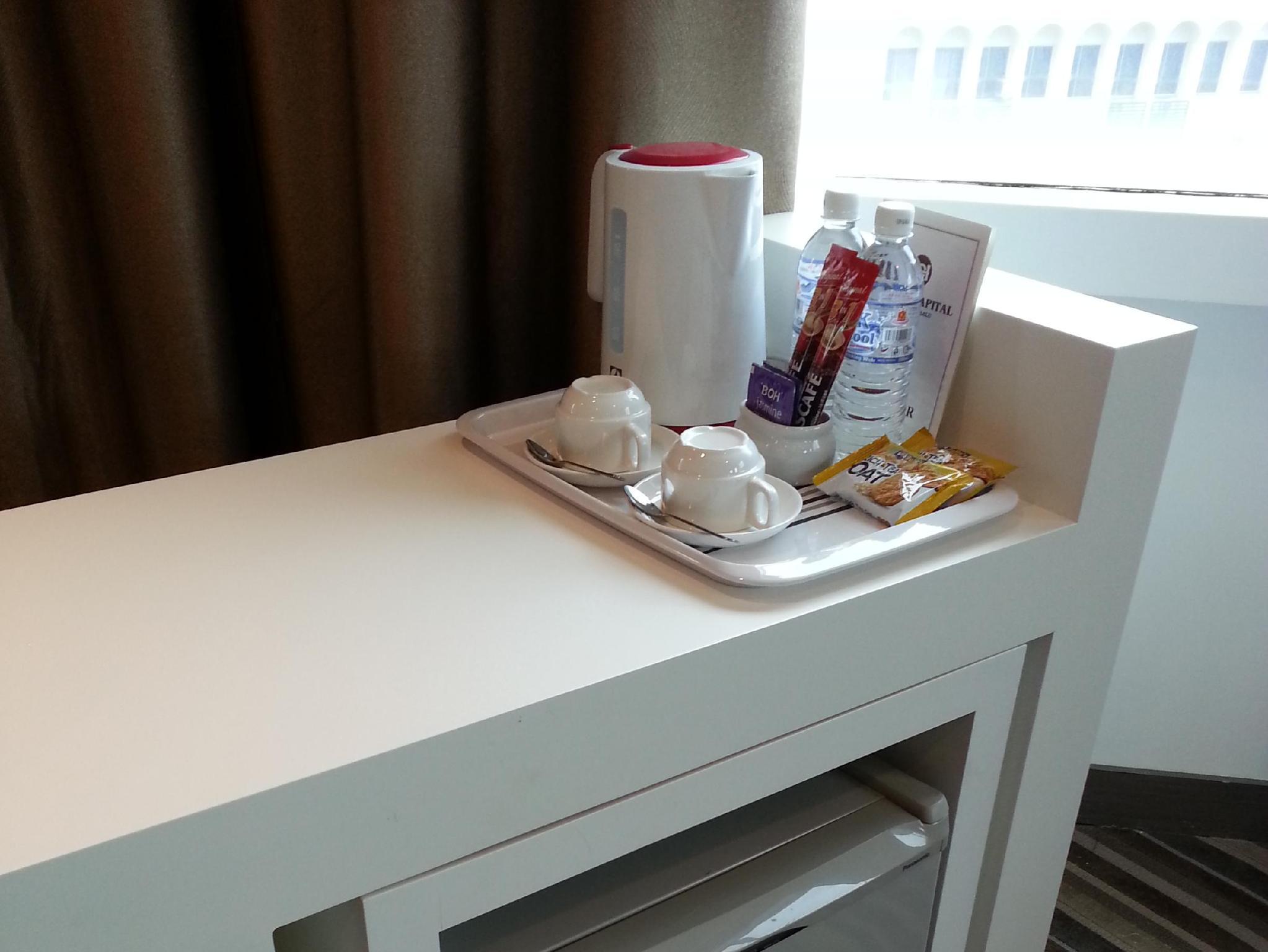 ホテル キャピタル コタ キナバル 写真