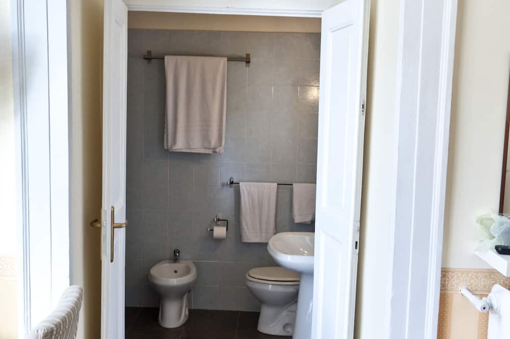 メディネイプルズ 写真