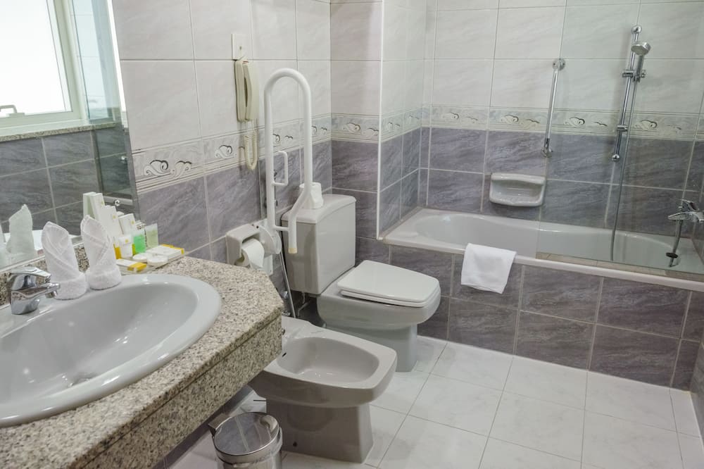 アベニュー ホテル 写真