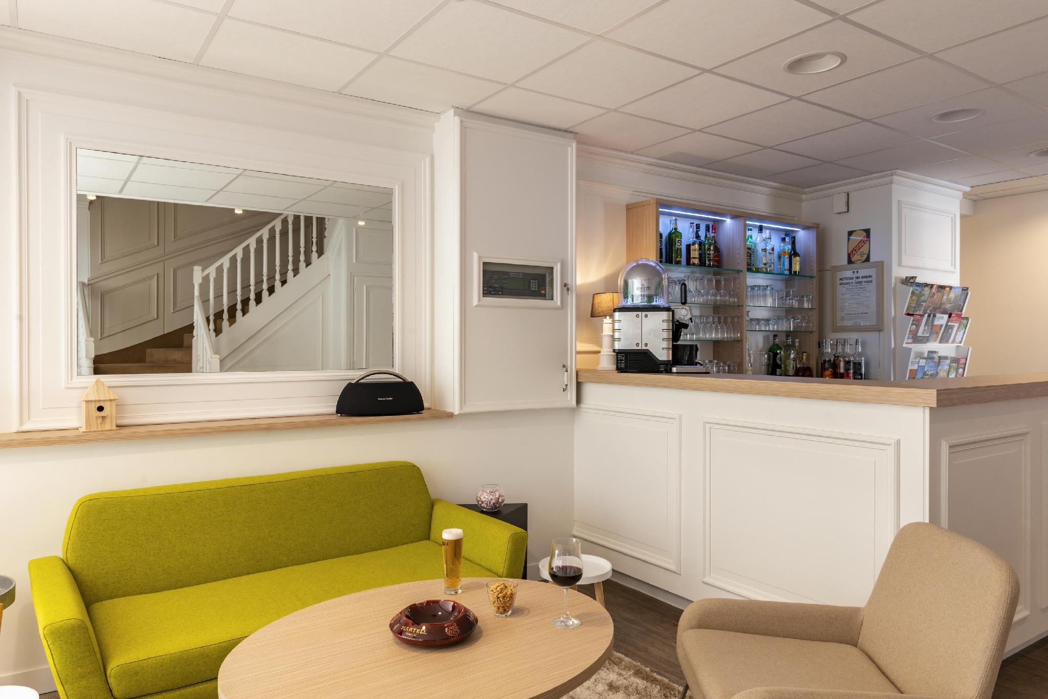 ジ オリジナルズ シティ ホテル シャンテクレール ルマン 写真