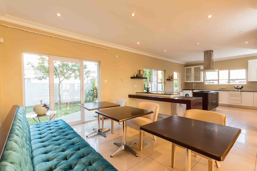 ザ スタジオ ゲスト ハウス 写真