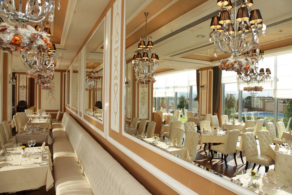 ラマダ プラザ バイ ウィンダム ゲヴゲリア 写真