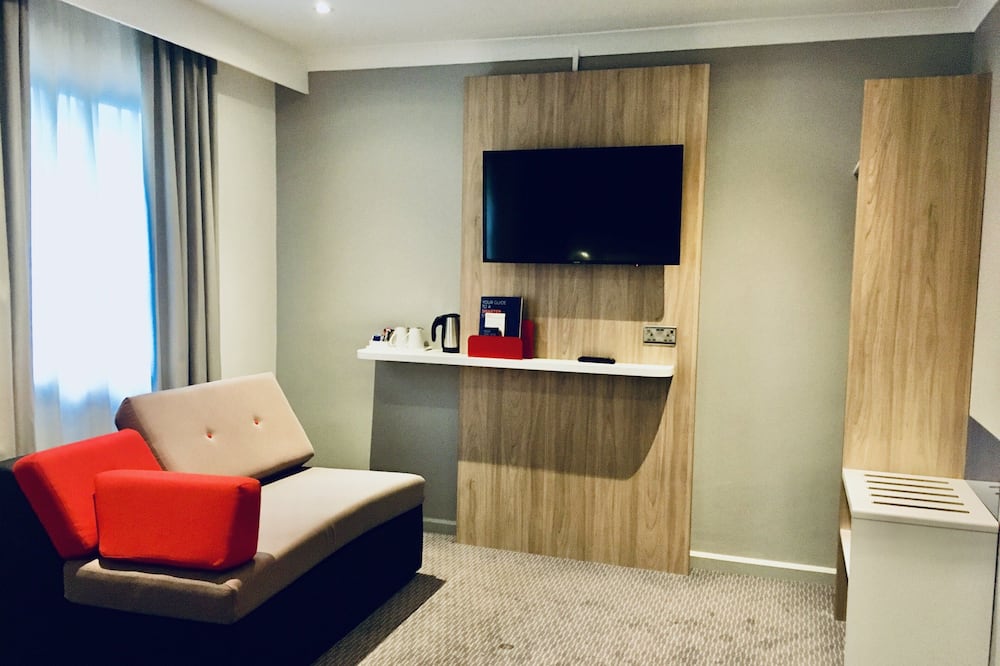 ホリデイ イン エクスプレス ロンドン ヴィクトリア バイ IHG 写真