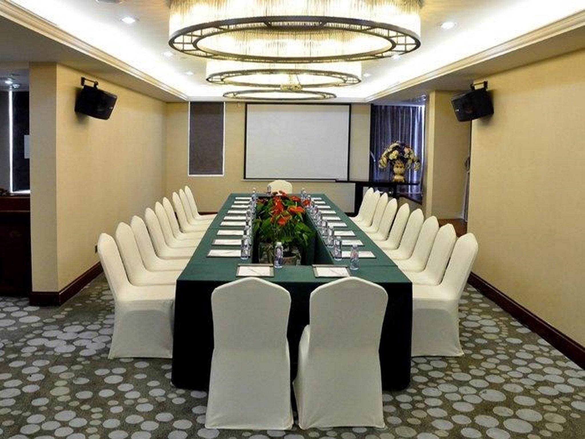 ザ LA ホテル 写真