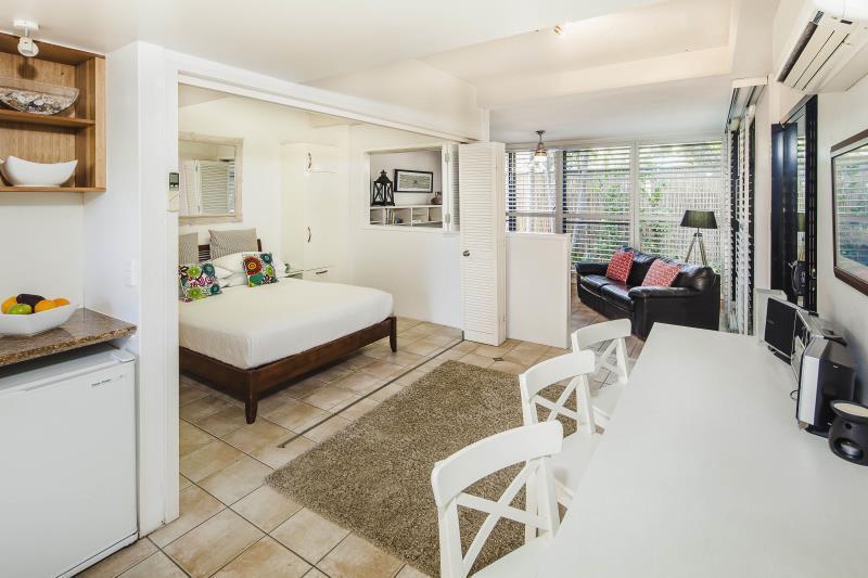 ジュリアンズ アパートメンツ 写真