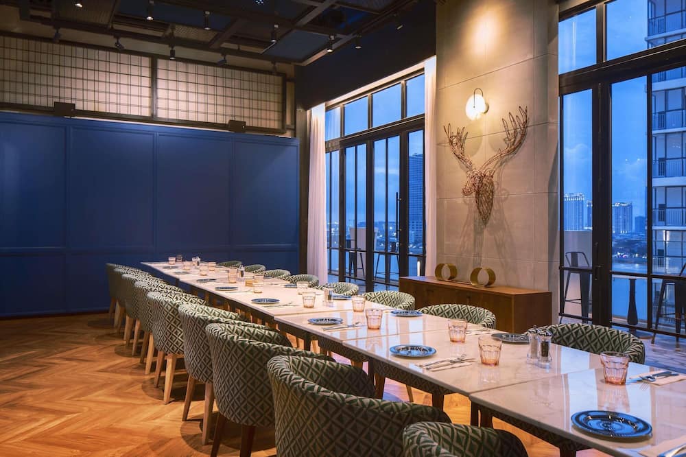 トライブ プノンペン ポスト オフィス スクエア 写真