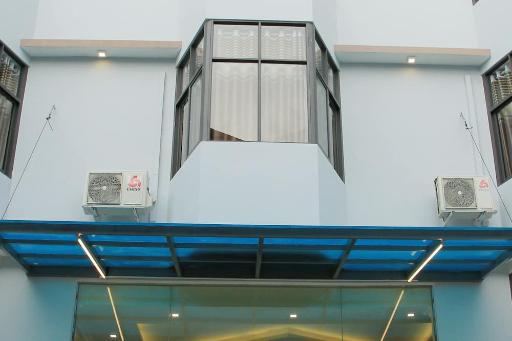 ホテル ロイヤル ローズ 写真