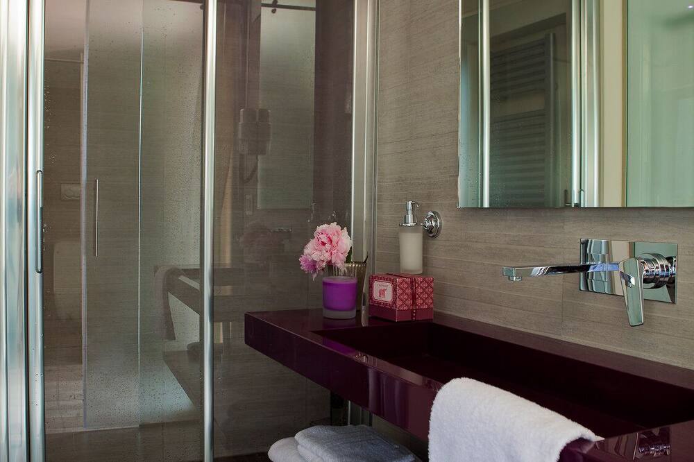 ナヴォーナ パレス ラグジュアリー イン 写真