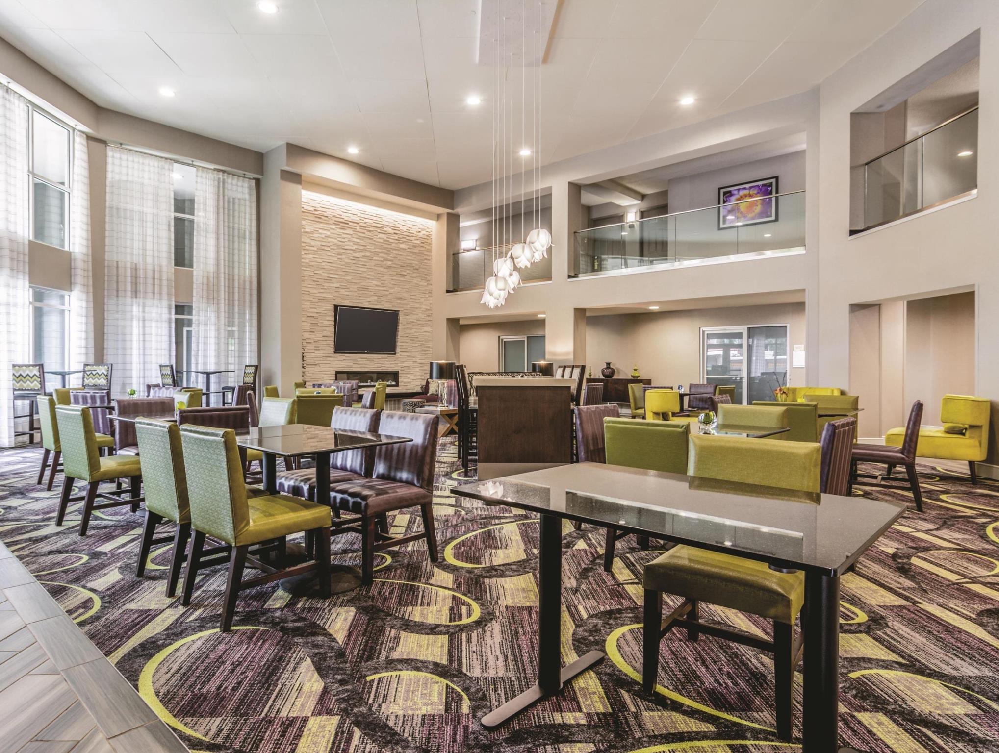 ラ キンタ イン & スイーツ バイ ウィンダム デンバー エアポート DIA 写真