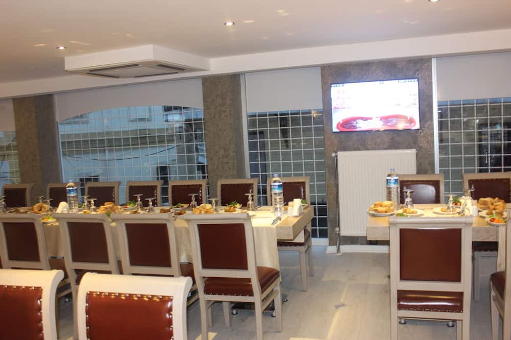 Neba Royal Hotel 写真