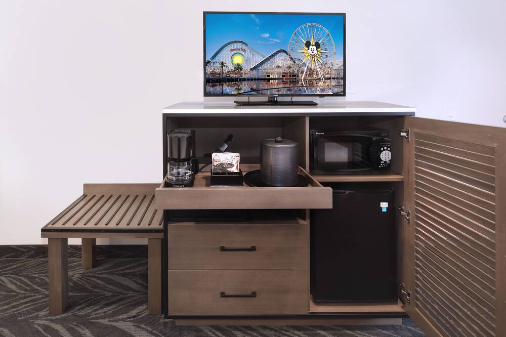 トロピカーナ イン アンド スイーツ 写真