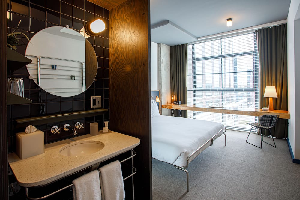 エミリー ホテル 写真