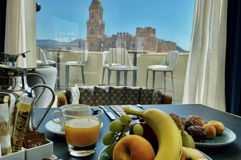 ホテル ヴィンチ ラリオス ディエス 写真