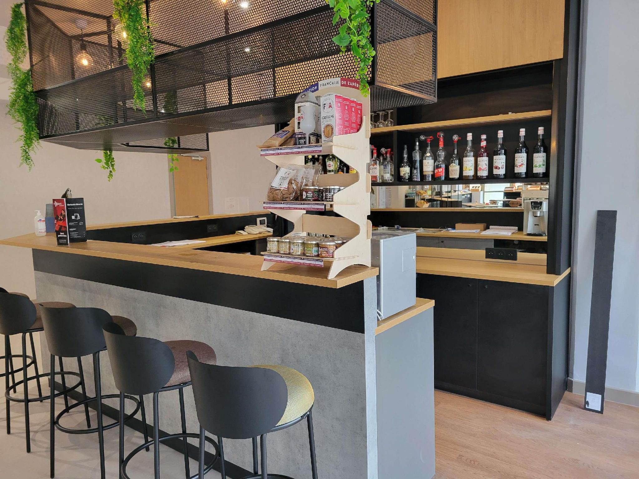 ibis Chateauroux 写真