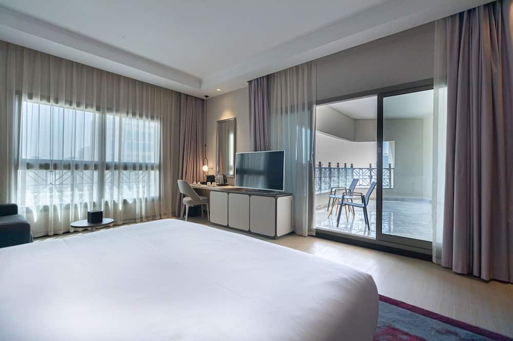 バルセロ アル ジャダフ 写真