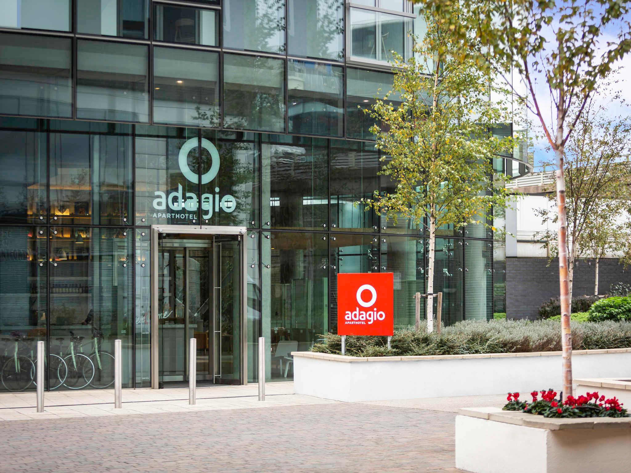 アパートホテル アダジオ ロンドン ブレントフォード 写真