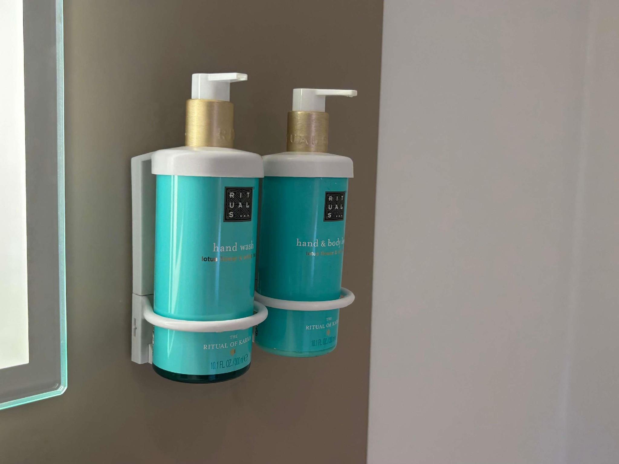 ノボテル スイーツ ルーアン ノルマンディー 写真