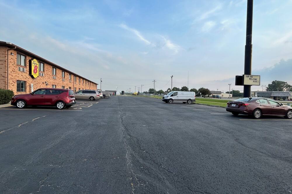 スーパー 8 バイ ウィンダム ギルマン 写真