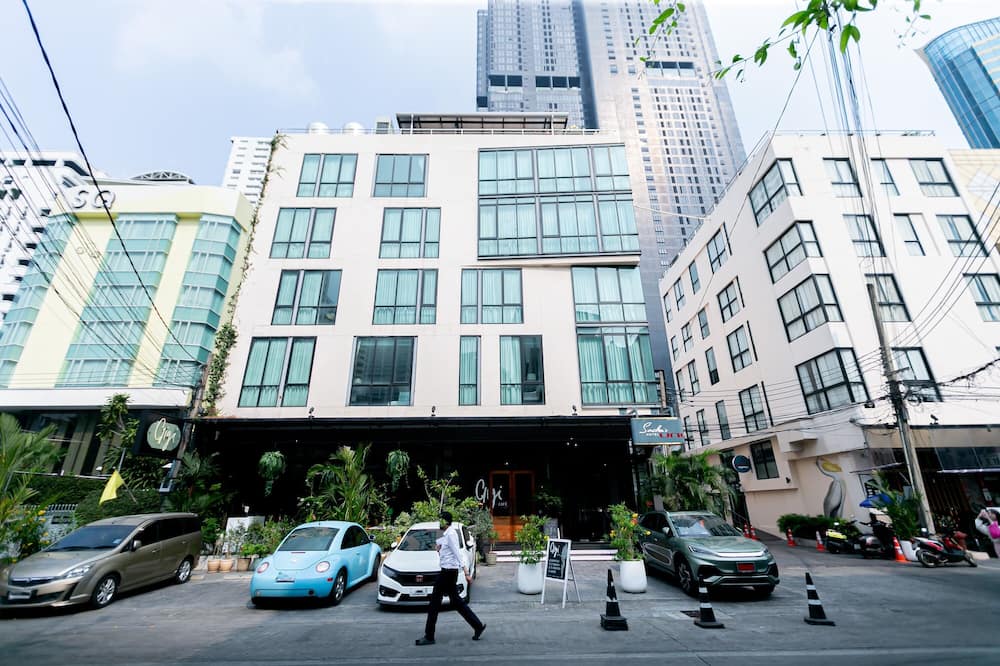 サシャズ ホテル ウノ 写真