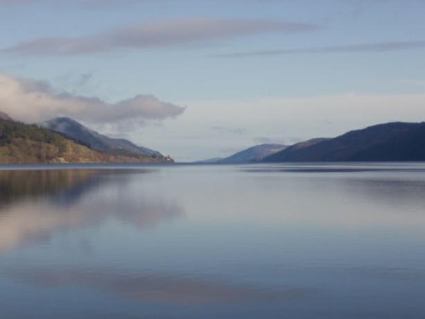 The Lovat, Loch Ness 写真