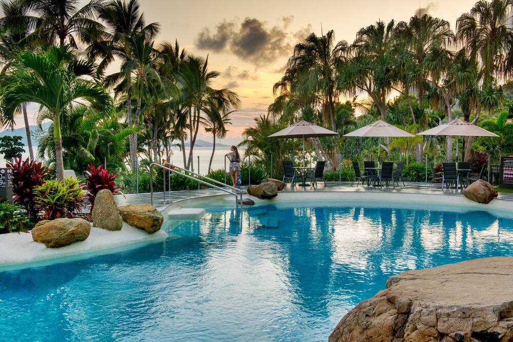 ウィットサンデー アパートメンツ 写真