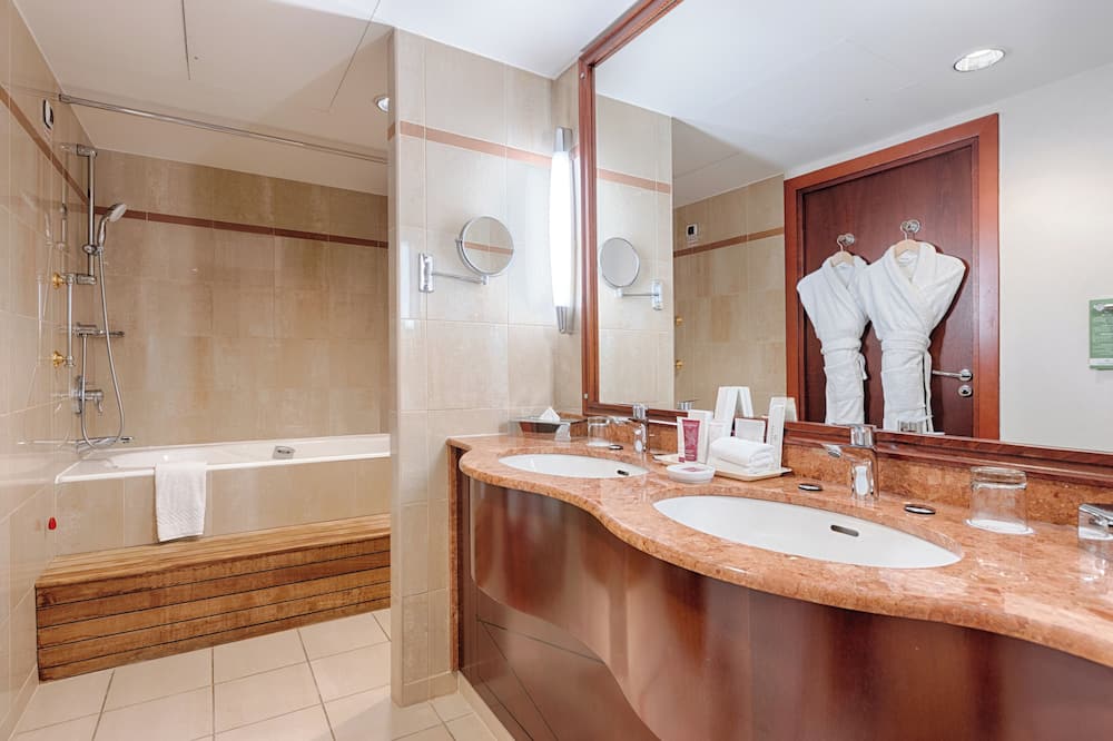 オクシデンタル パリ ルヴァロワ 写真