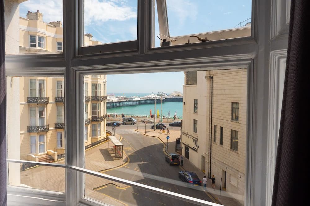 a&o ブライトン ビーチ 写真