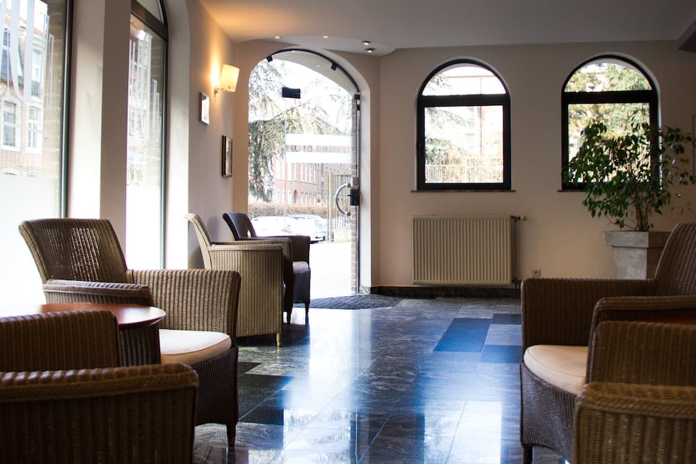 ホテル ニュー ダムシャー 写真