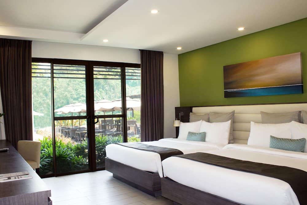 フェアウェイズ アンド ブルーウォーター ボラカイ 写真