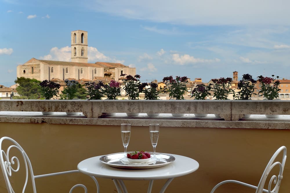 Sangallo Palace 写真