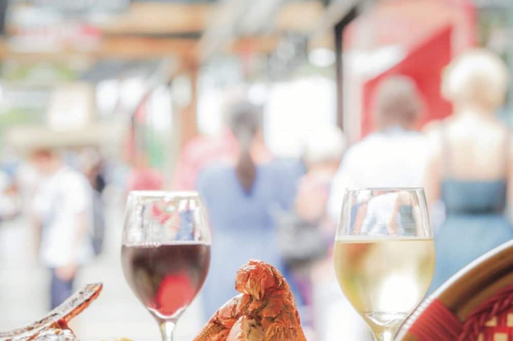 ロイヤル アルバート アパートメンツ ホテル 写真