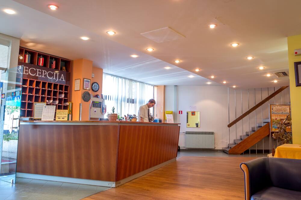 Hotel Jadran Šibenik 写真