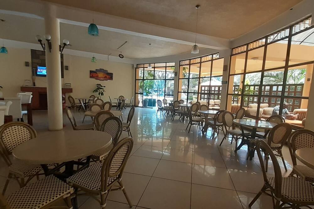 ヴィエンナ ウッズ ホリデー イン リミテッド 写真