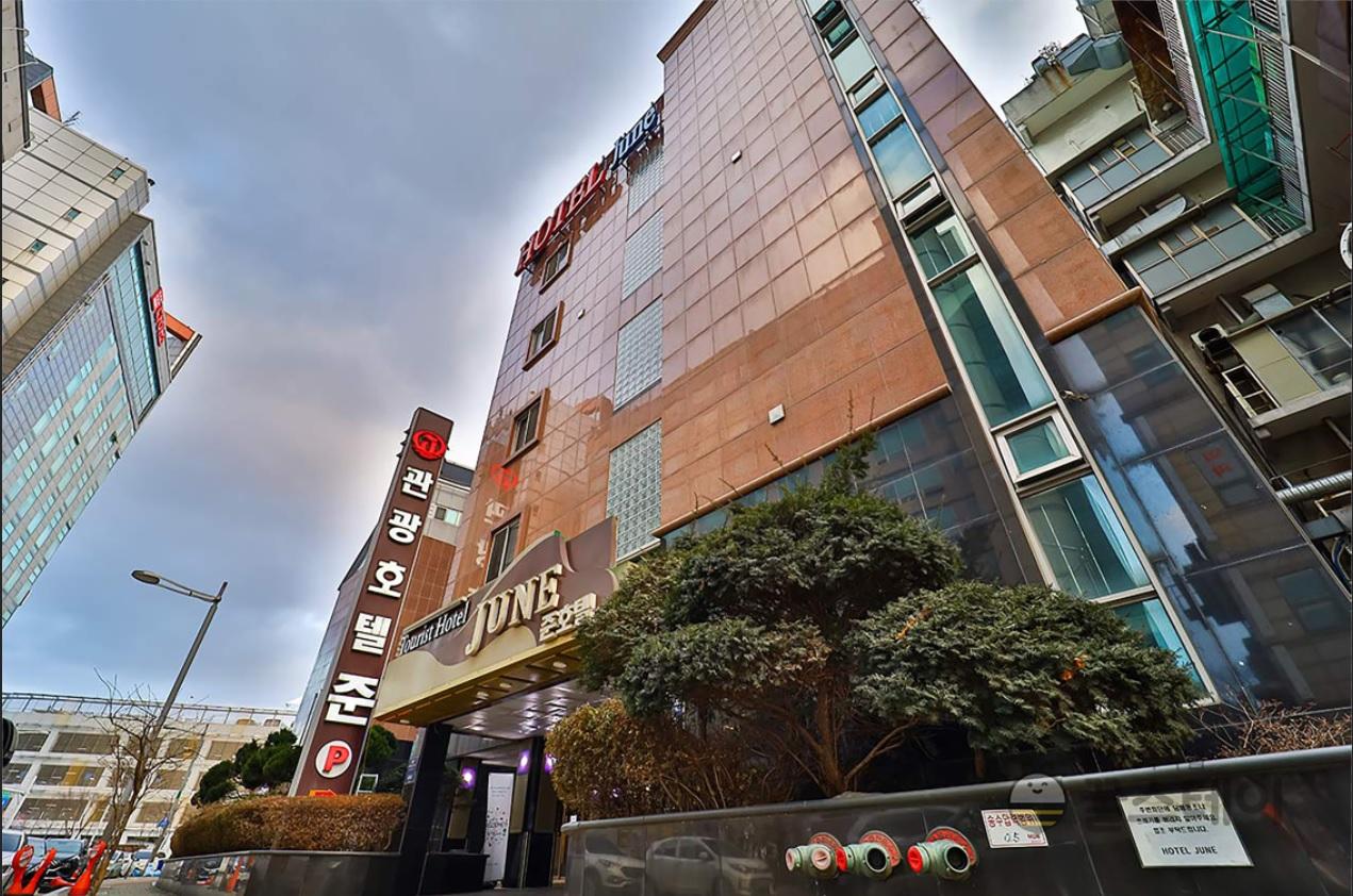 ホテル エアポート ジューン 写真