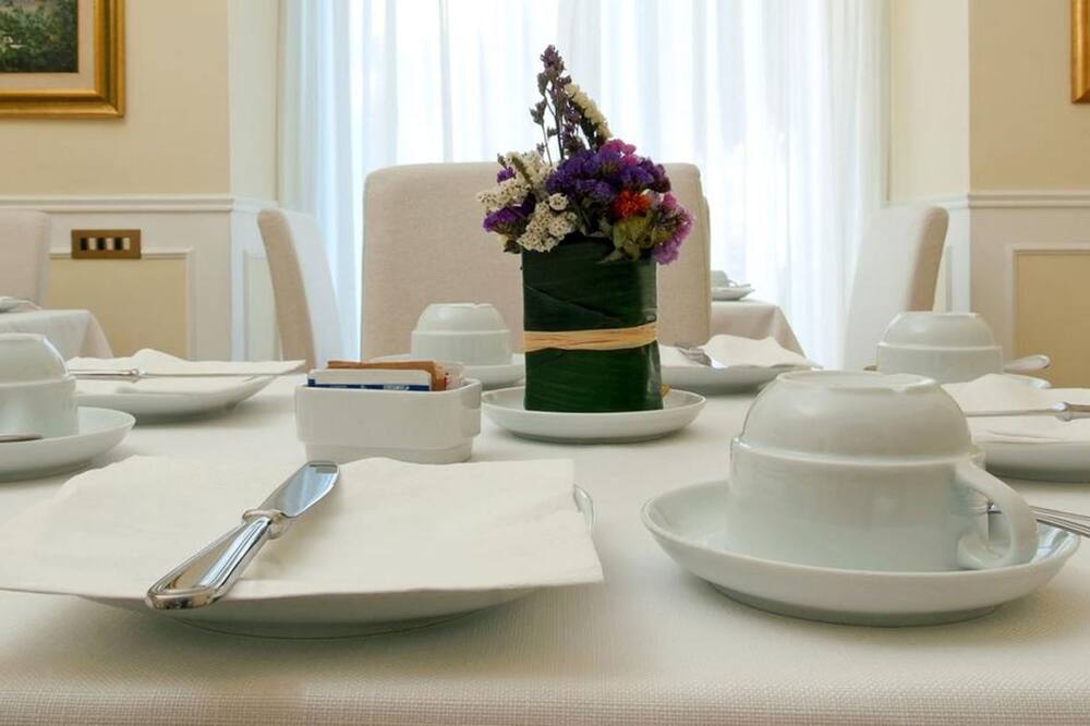 ホテル プラザ 写真