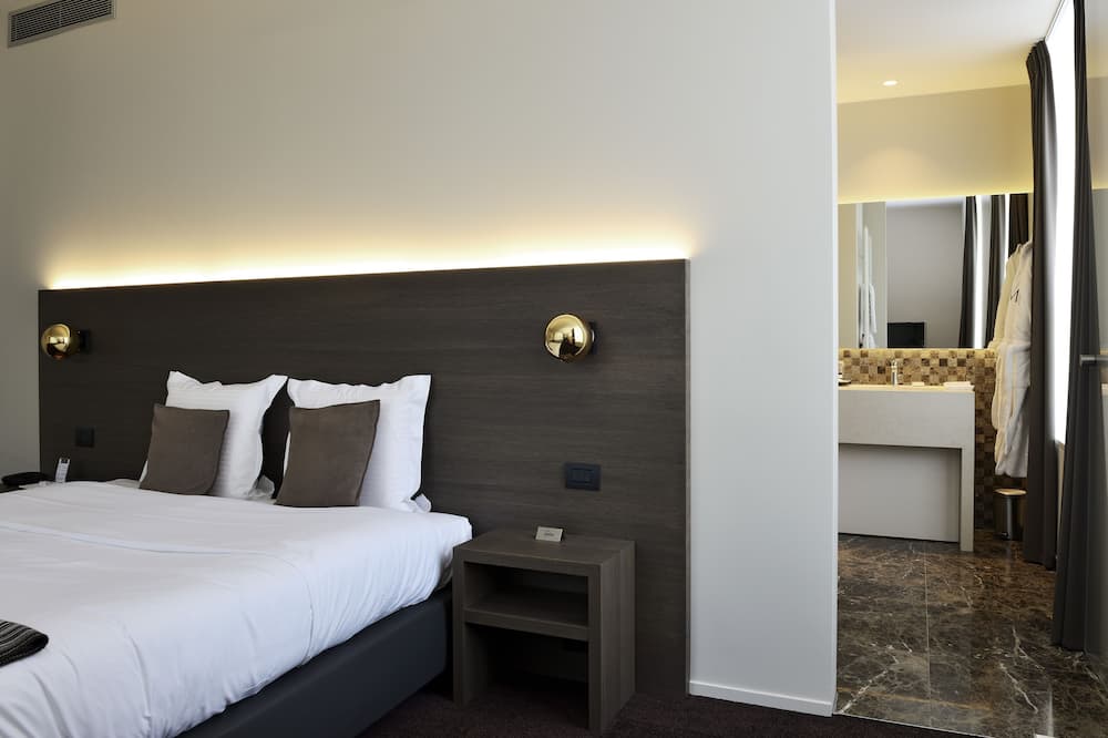 ホテル メッセネ 写真