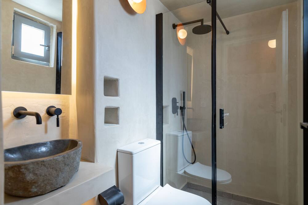 キクラドニシア トラディショナル セトルメント 写真