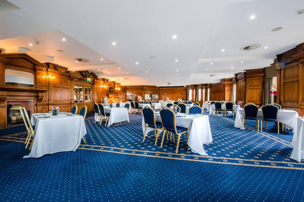 ザ ロイヤル ホテル カーディフ 写真