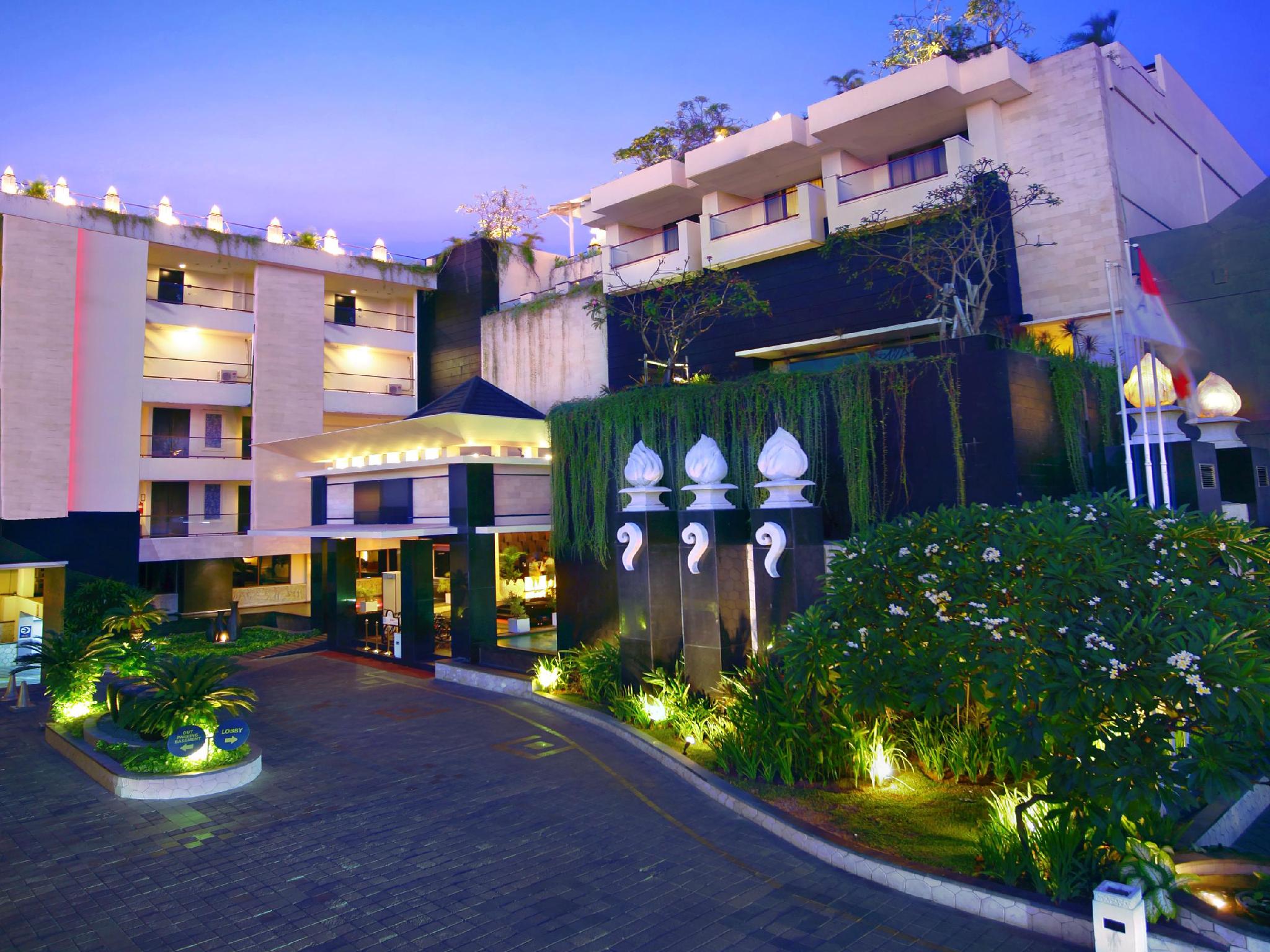 アストン クタ ホテル & レシデンス 写真