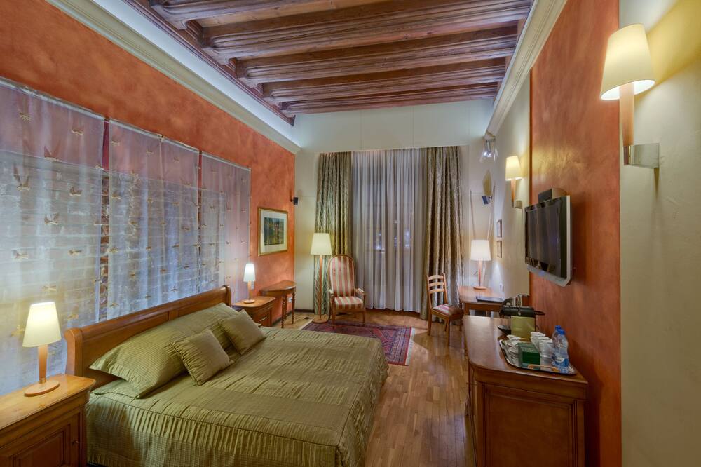 ヴェンツル 写真