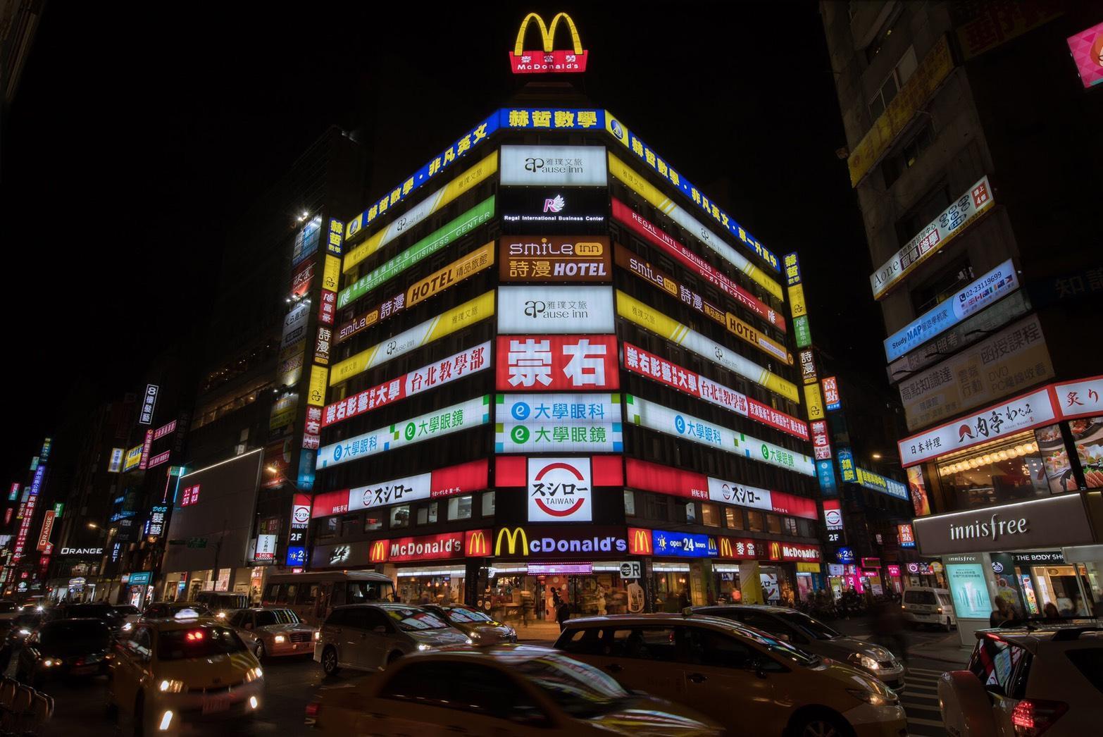 アポーズ イン 写真