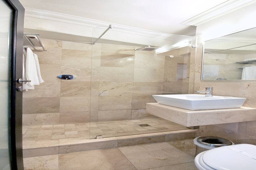 ブルー ウォーターズ ホテル 写真