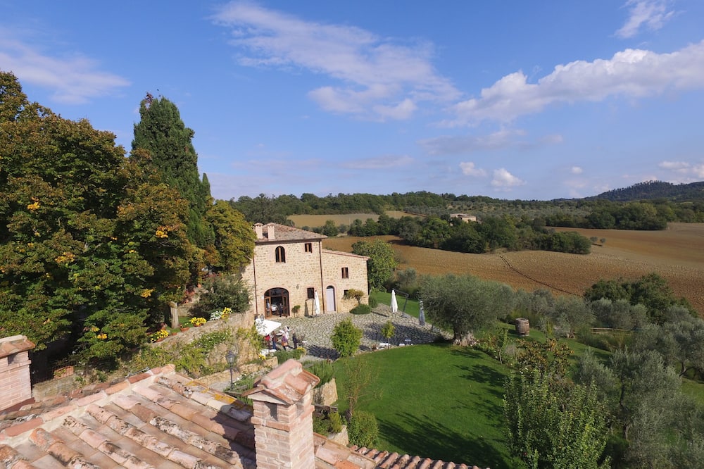 ボルゴ サンタンブロージョリゾート 写真