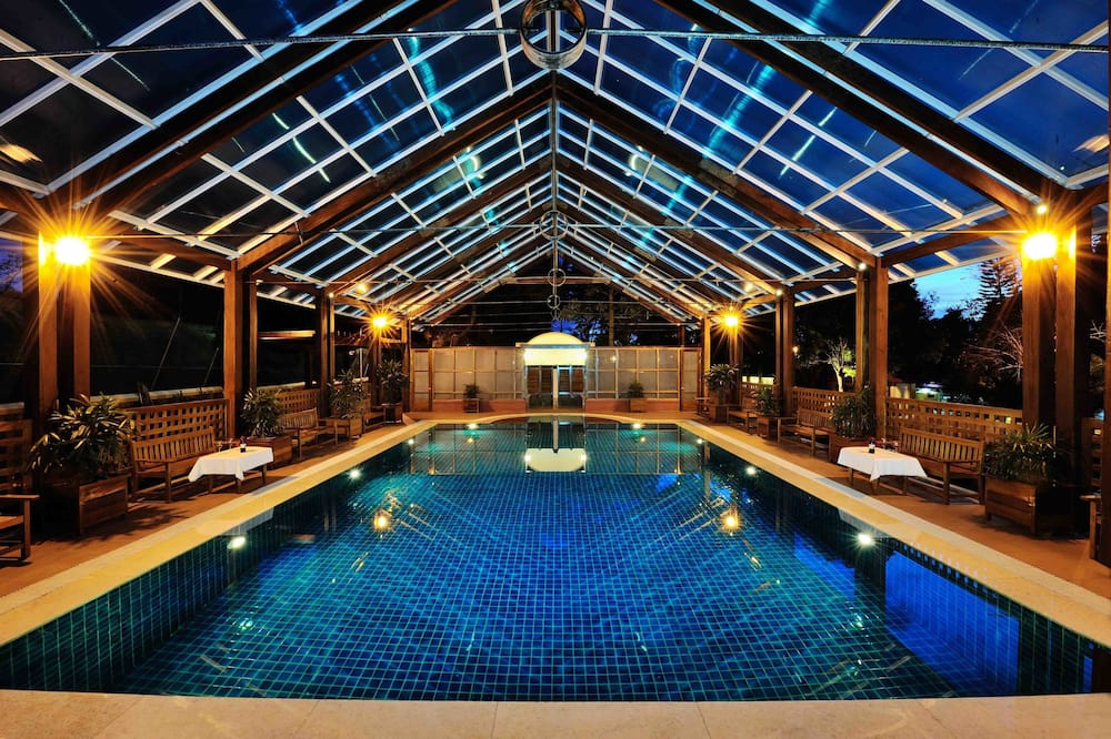 ホテル ピン ウー ルウィン 写真